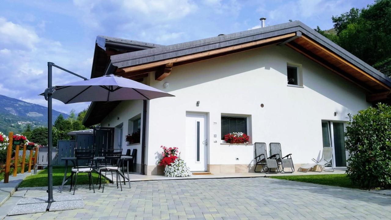 A&G Apartment Aosta - Elegante Casa 100 Mq Su Due Piani Con Wi-Fi-Giardino-Parcheggio Eksteriør billede