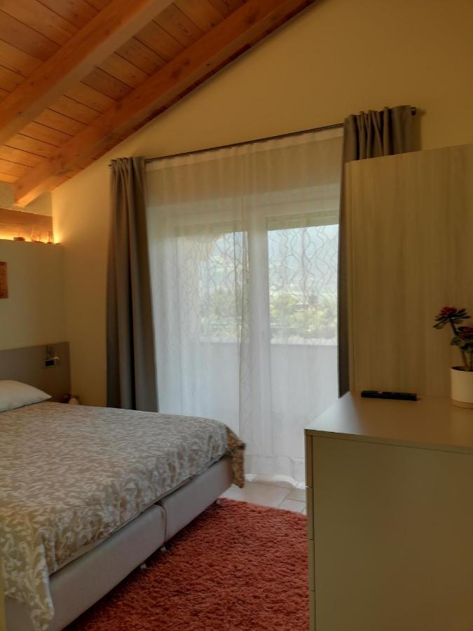A&G Apartment Aosta - Elegante Casa 100 Mq Su Due Piani Con Wi-Fi-Giardino-Parcheggio Eksteriør billede