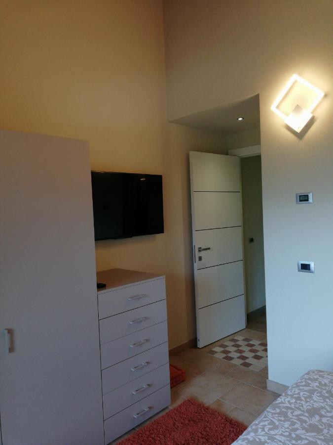A&G Apartment Aosta - Elegante Casa 100 Mq Su Due Piani Con Wi-Fi-Giardino-Parcheggio Eksteriør billede